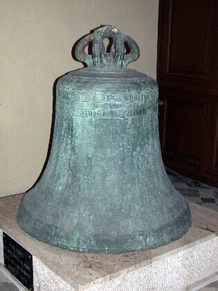 cloche__097103400_1658_27082015_Forges