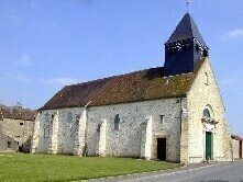 Eglise avec son clocher en ardoise