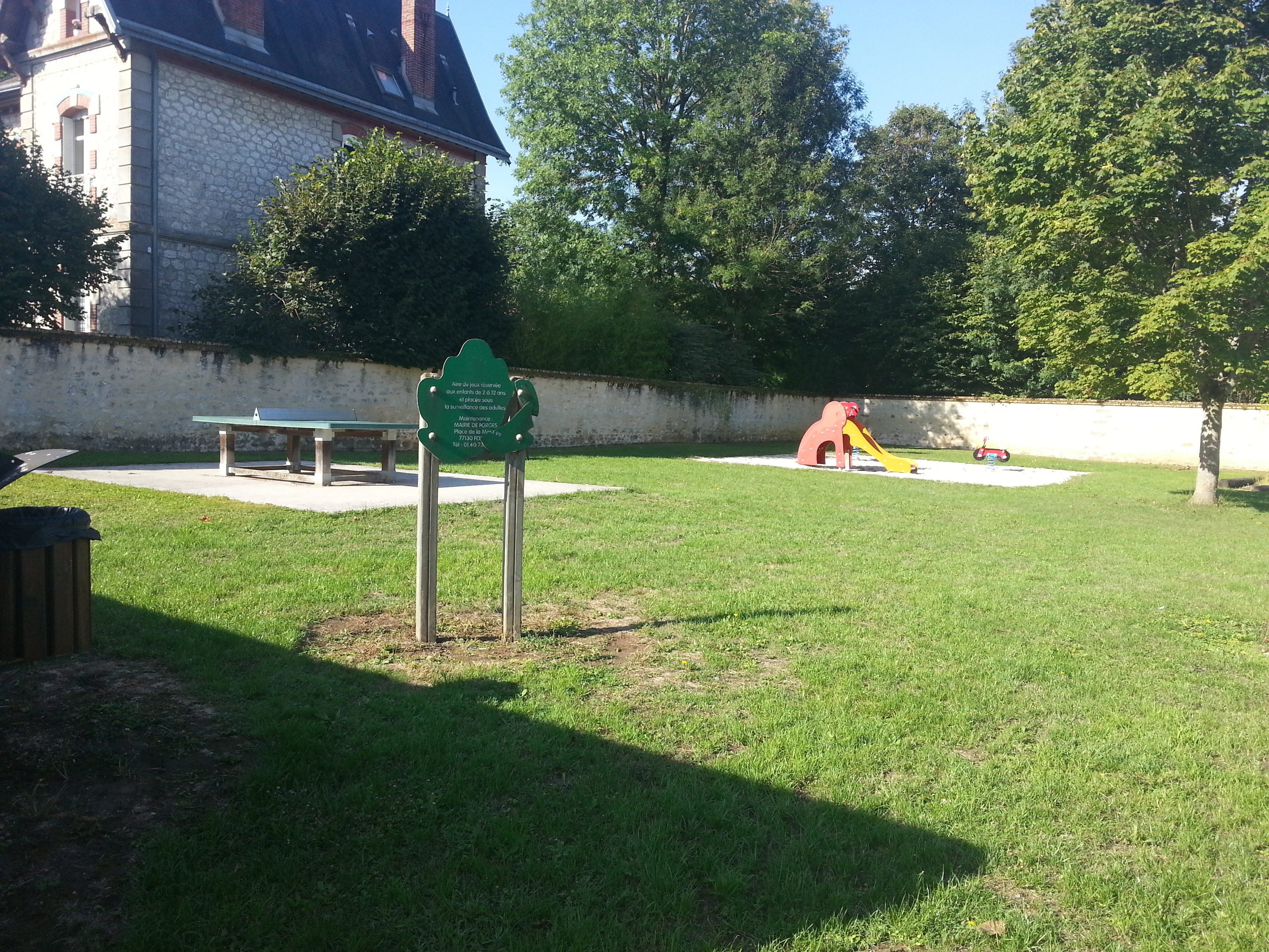 Aire de Jeux rue Grande 1