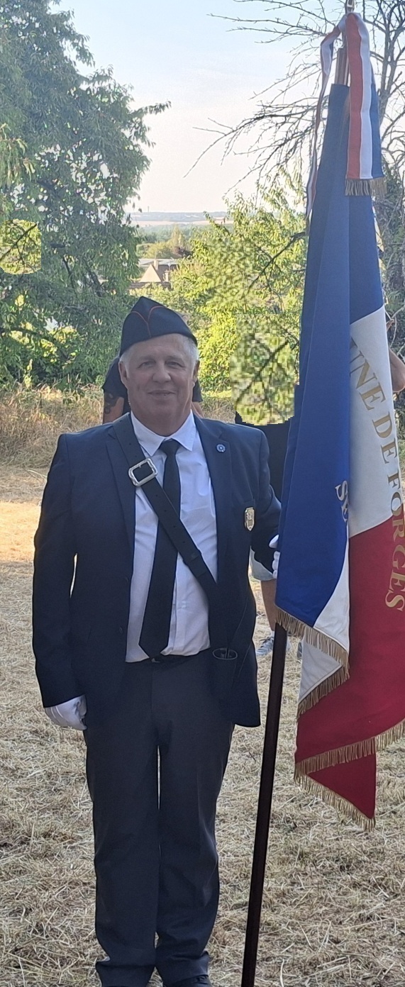 porte drapeau communal